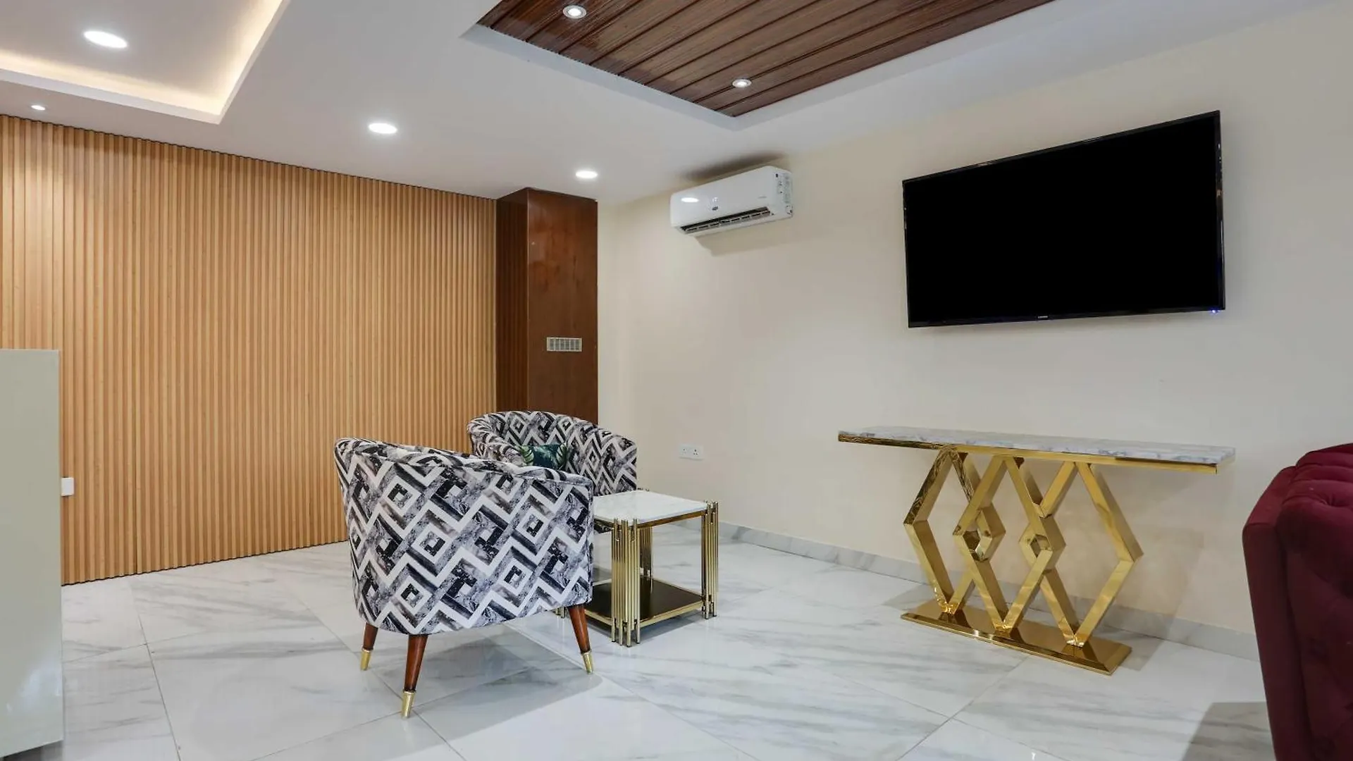Townhouse The Adore Inn Gurgaon 3*,