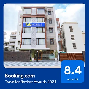 Fabhotel Golf Golf Course Road Hotel