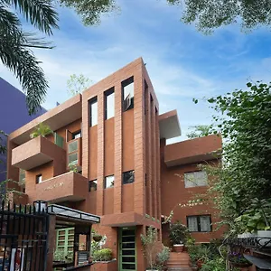Firebrick Boutique Residences - Garnet House グルガウン