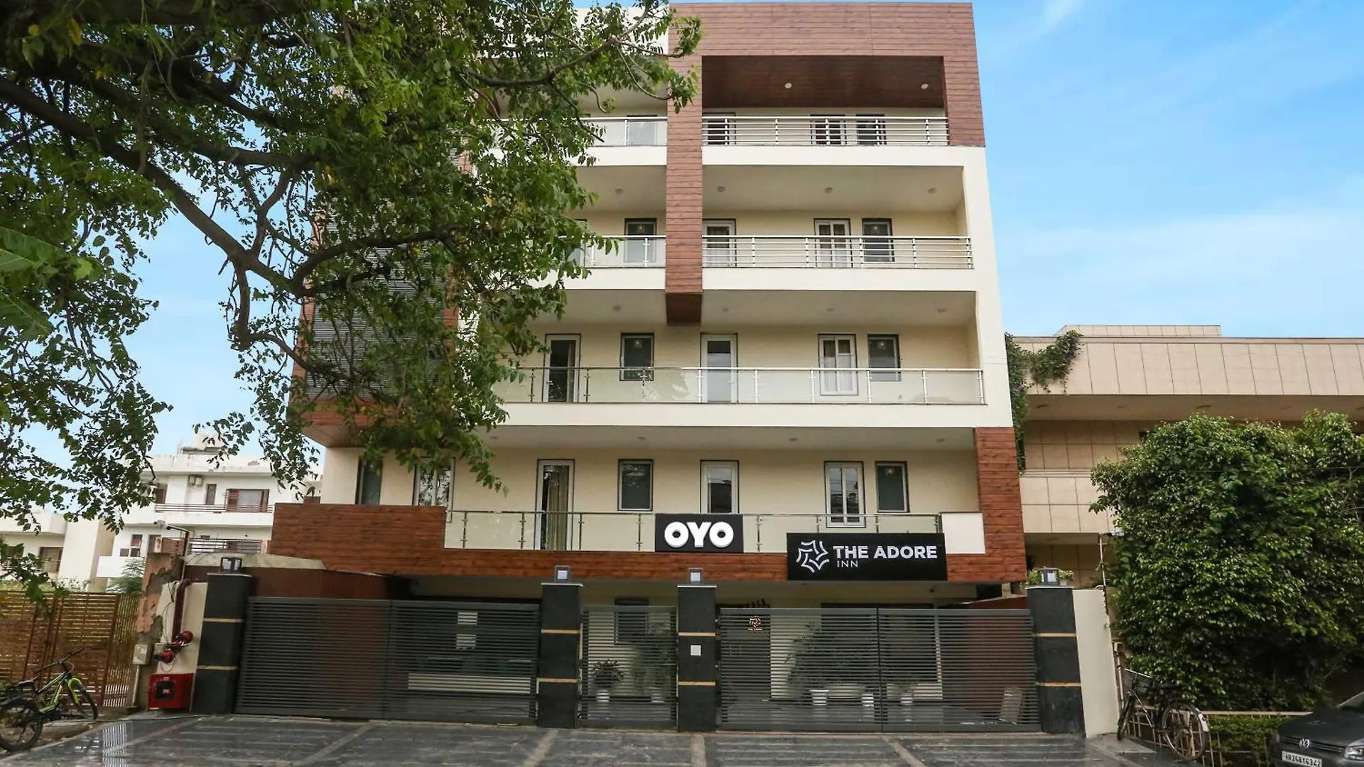 Townhouse The Adore Inn Gurgaon Hotel