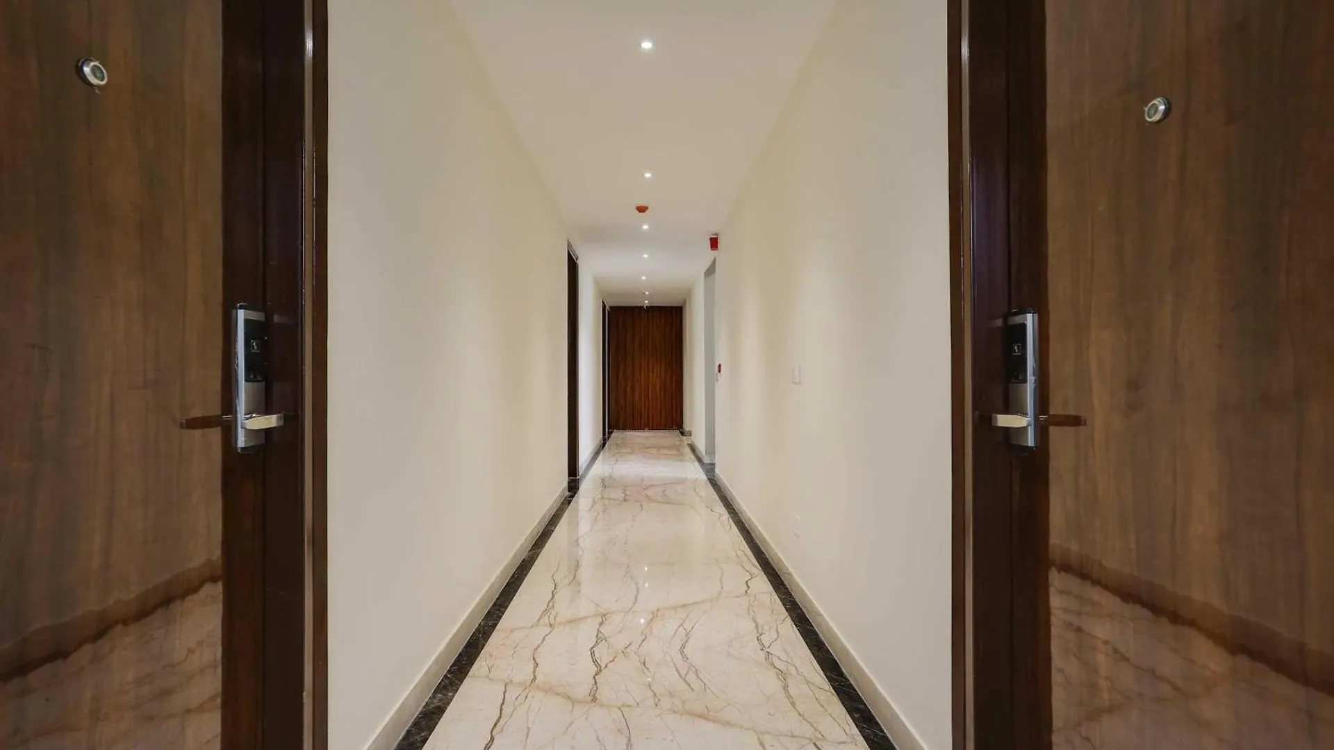 Hotel Townhouse The Adore Inn Gurgaon