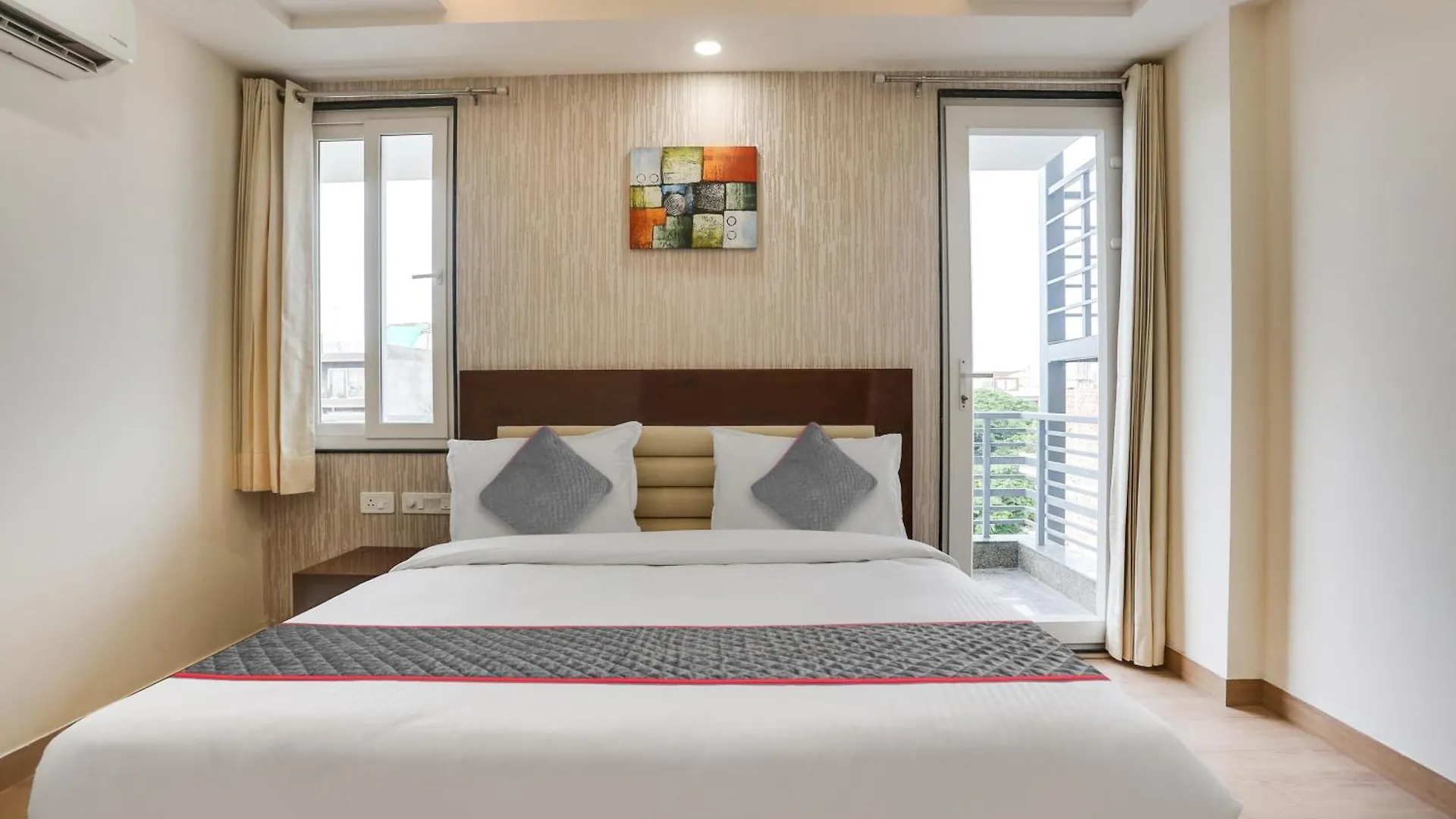 Townhouse The Adore Inn Gurgaon India