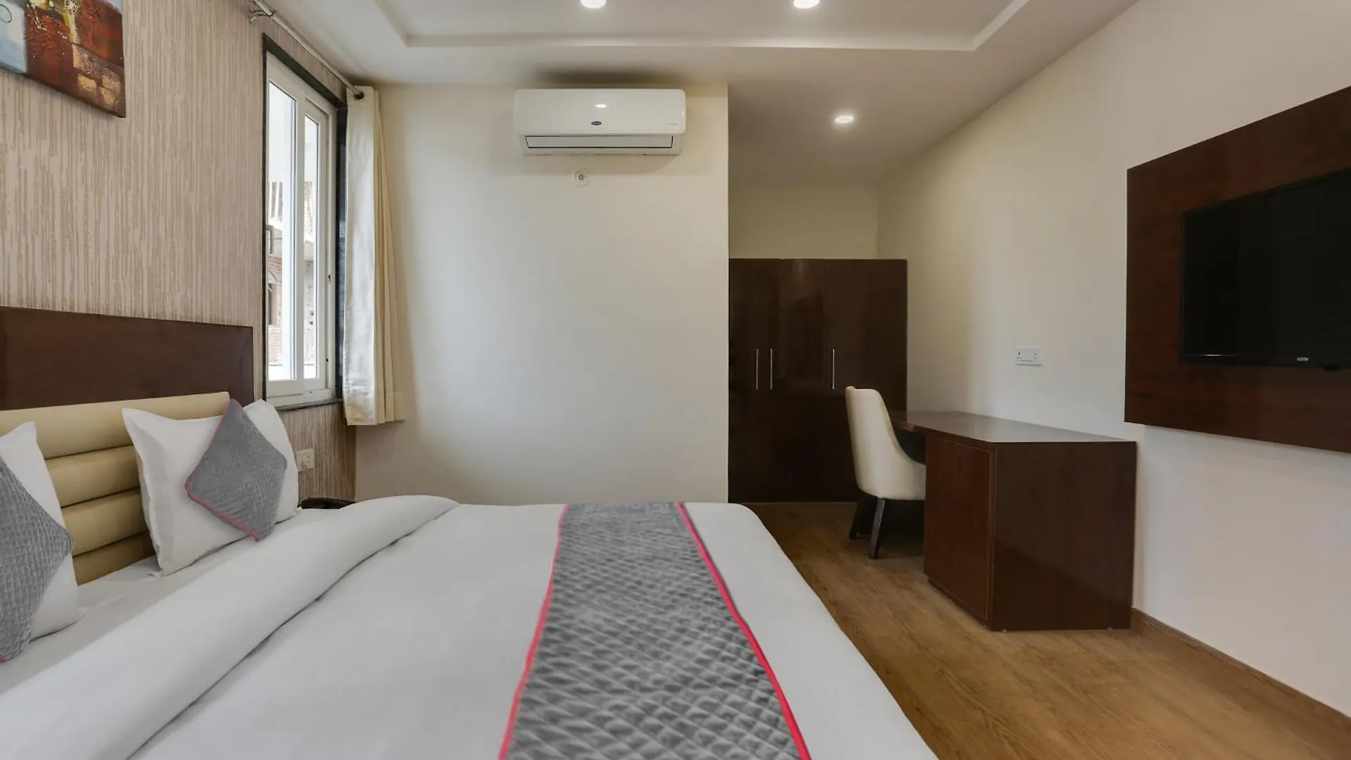 Hotel Townhouse The Adore Inn Gurgaon